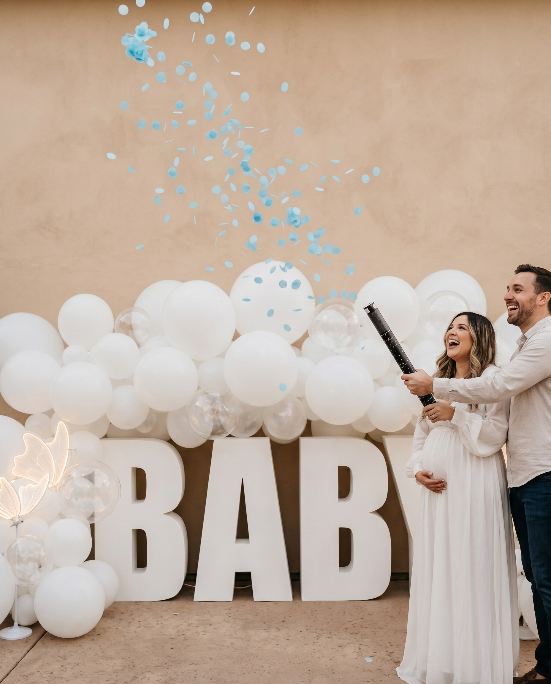 Wystrzał kolorowego konfetti na gender reveal